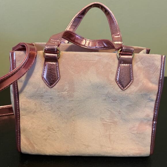 Juicy Couture products for sale Juicy Couture Pink Diamond Velour Mini Tote & Coin Purse - String of Pearls NWT